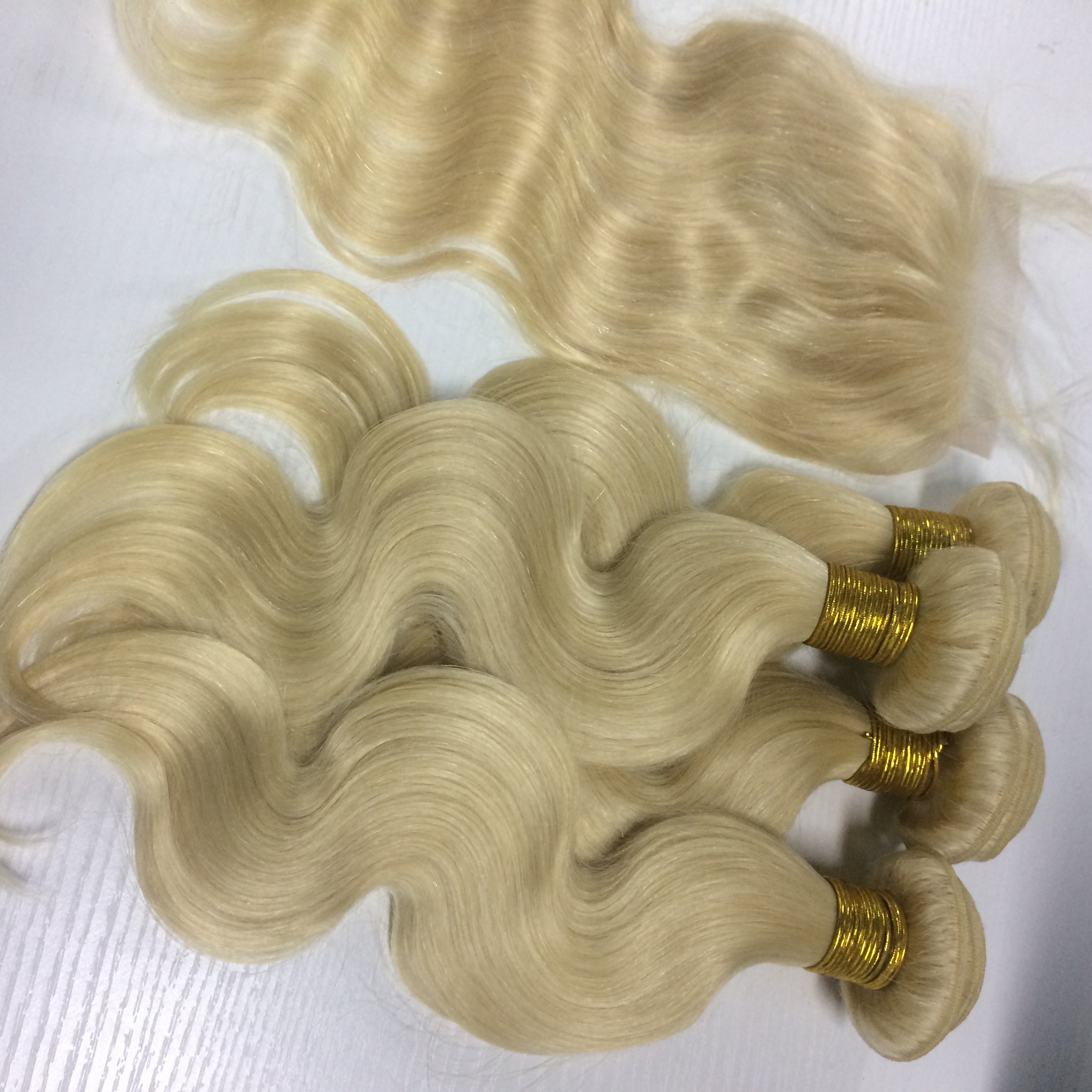 Top 613 blonde closure 4x4 size